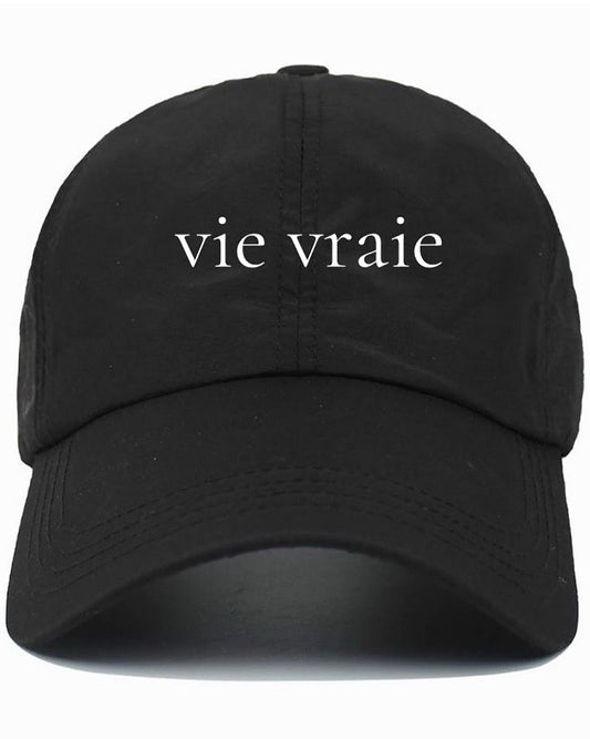 vie vraie                                           (Real Life)                                Cotton Baseball Cap