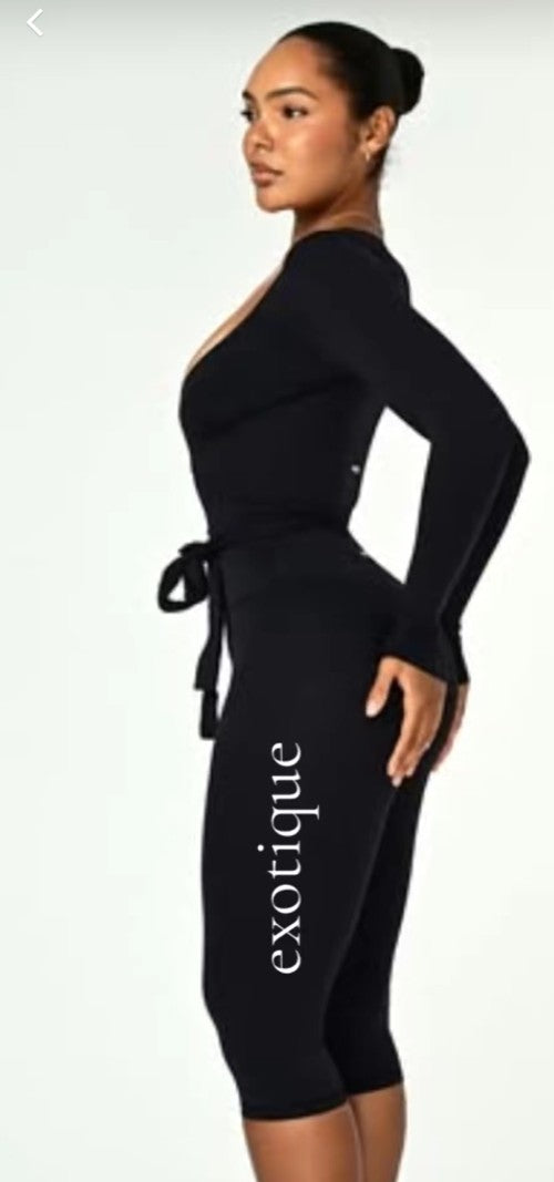 exotique                                                                              (Exotic)                   Capri Legging